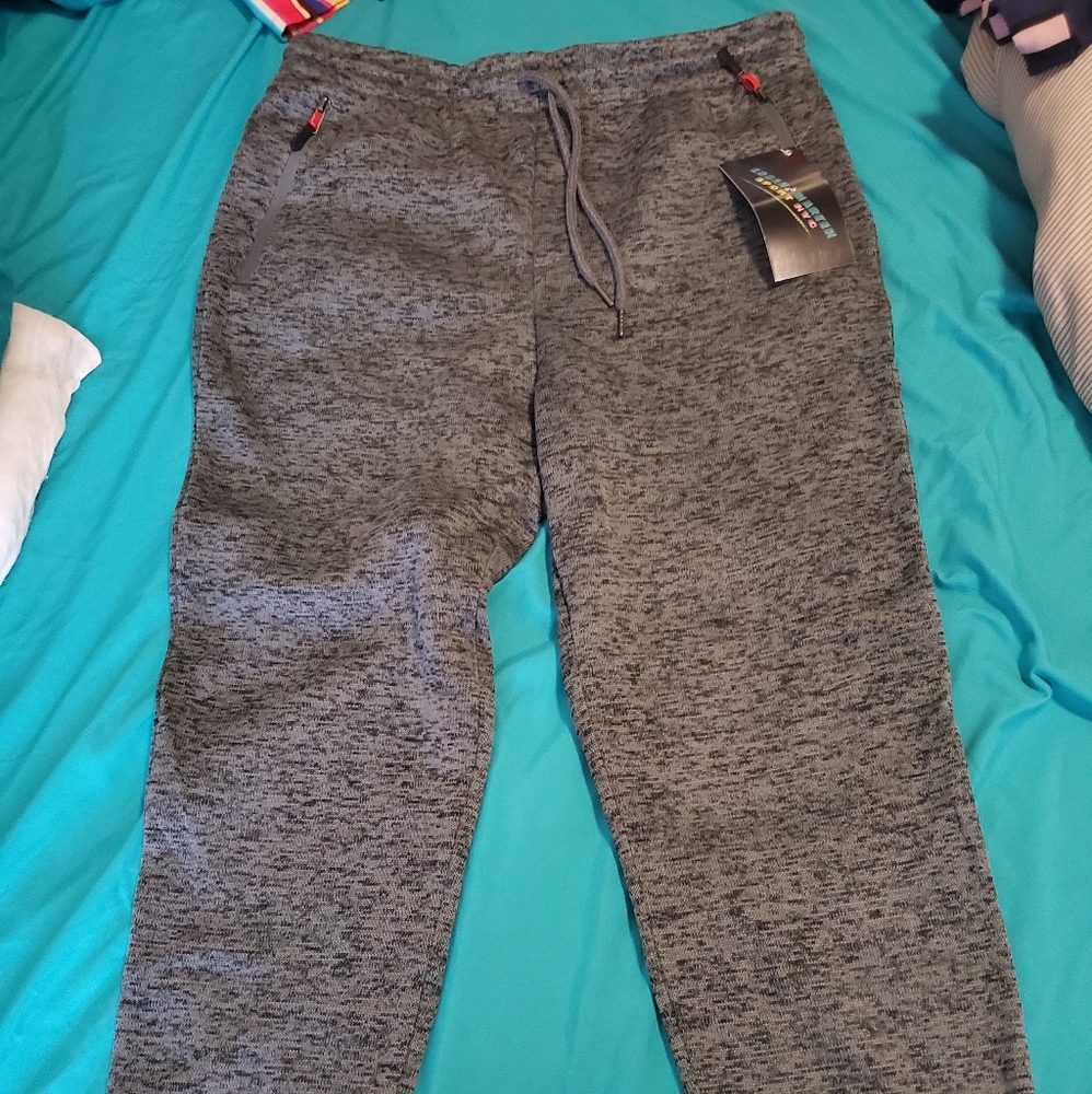 Joggers - Picture 3 of 4
